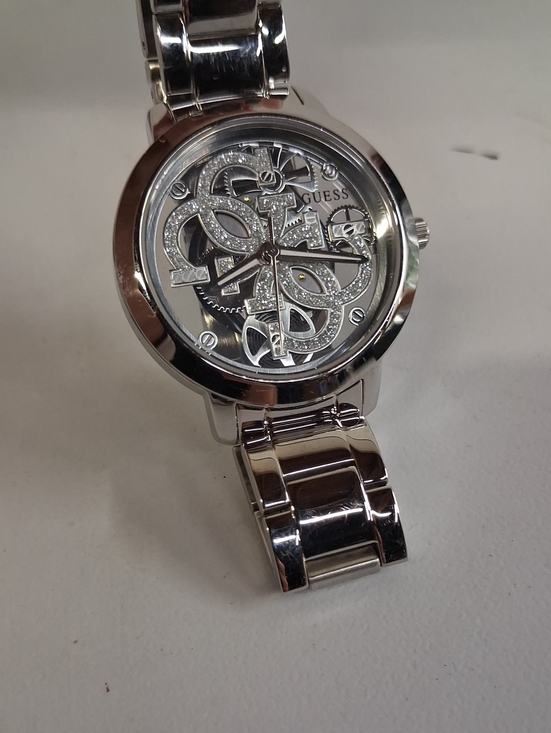 Guess Silver Crystal Logo Stainless Steel Women\'s Watch main image 5